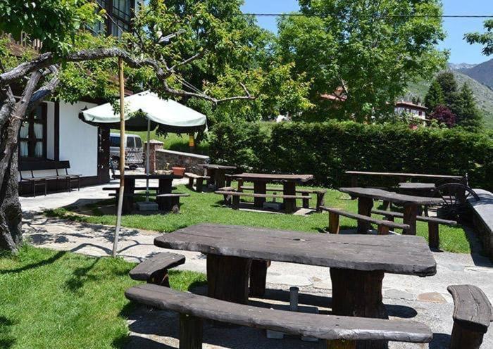 Hotel Restaurante La Carasca Орле Экстерьер фото