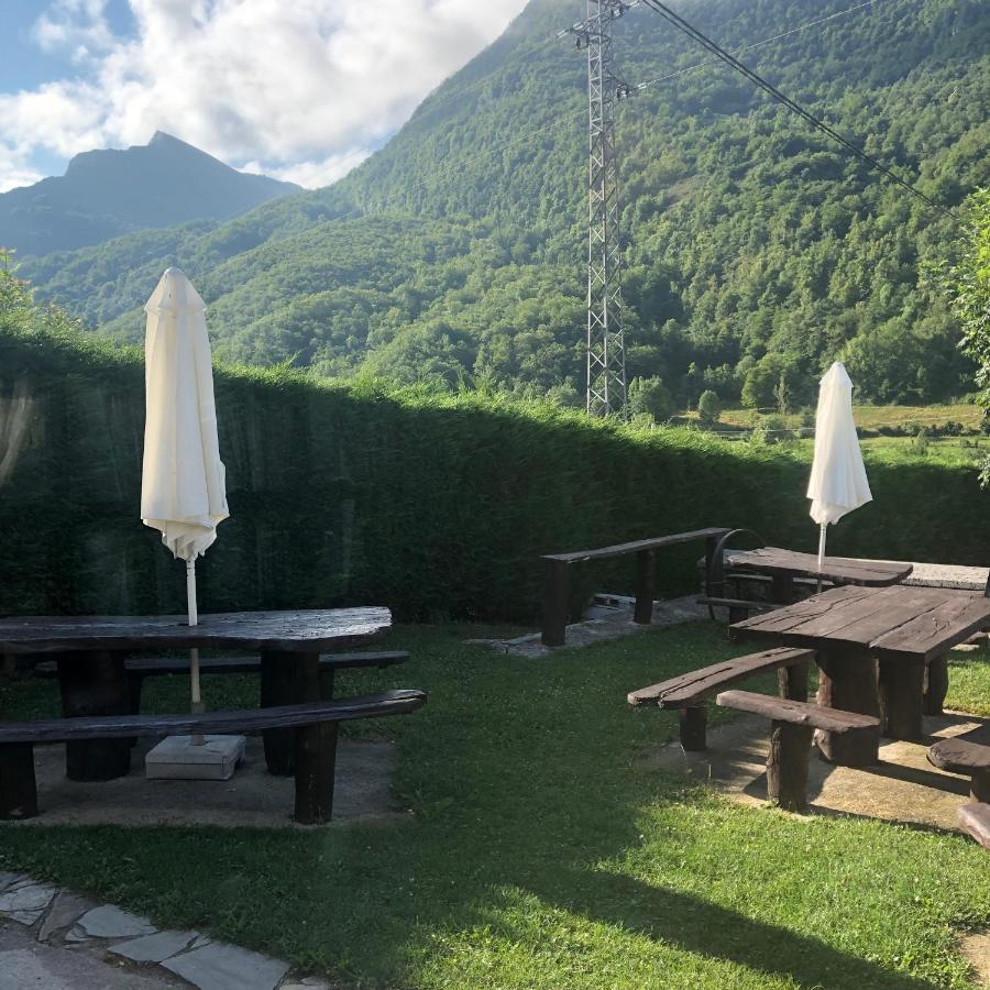Hotel Restaurante La Carasca Орле Экстерьер фото