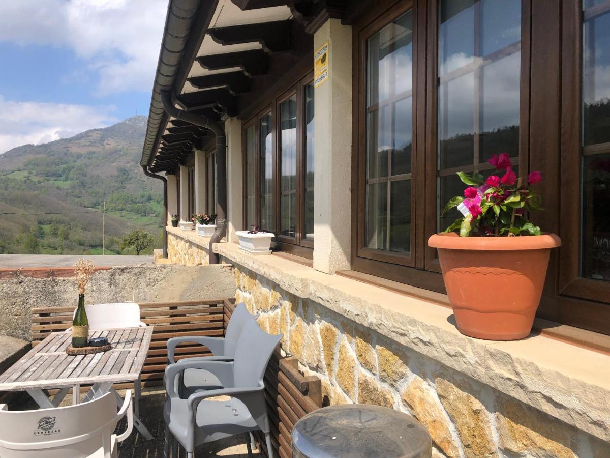Hotel Restaurante La Carasca Орле Экстерьер фото